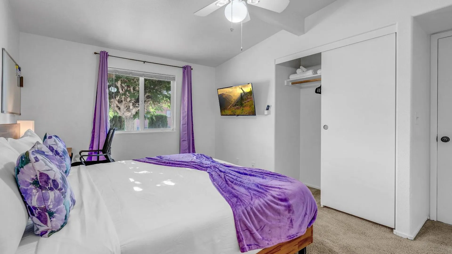 Spacious Remodeled Retreat Haven Las Vegas 0*,  United States